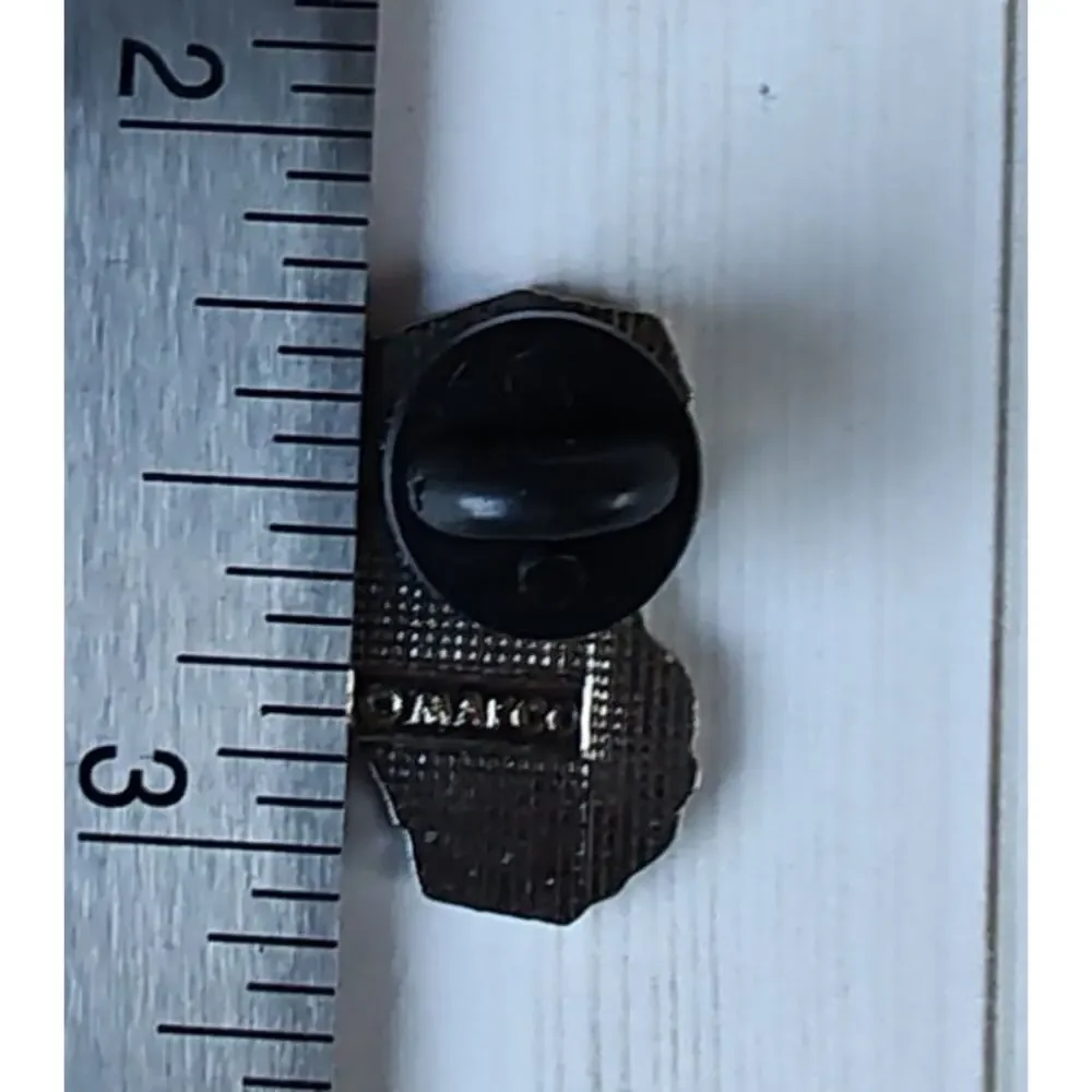 New Jersey State Shaped Lighthouse Pin Souvenir Travel Hat Lapel Collectible